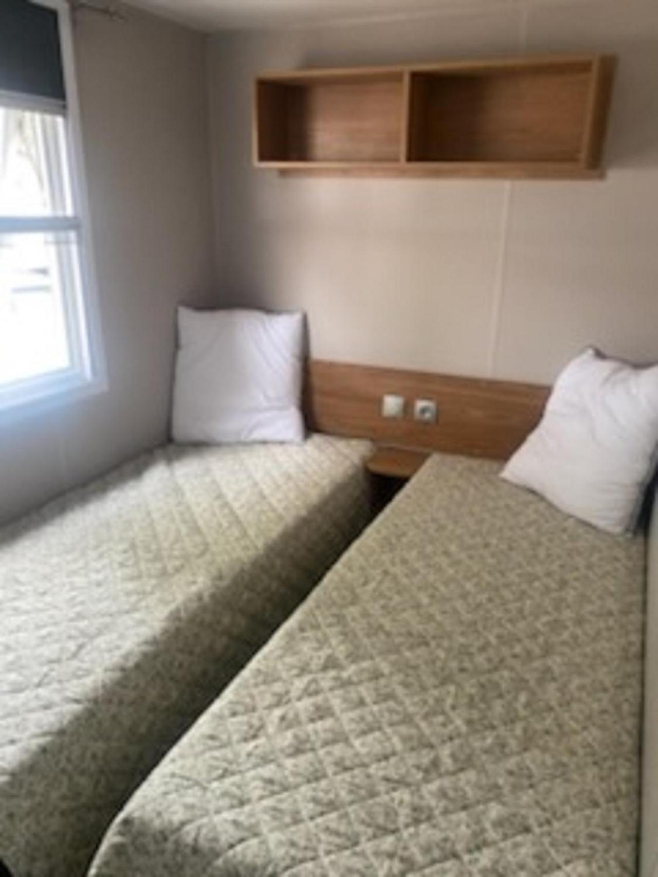 Mobile Home For You Canet-en-Roussillon Exterior foto